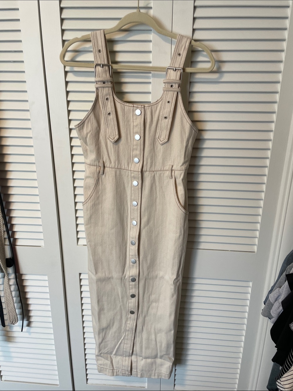 NWT Cloud Ten Beige Button-Front Midi Dress with Adjustable Straps